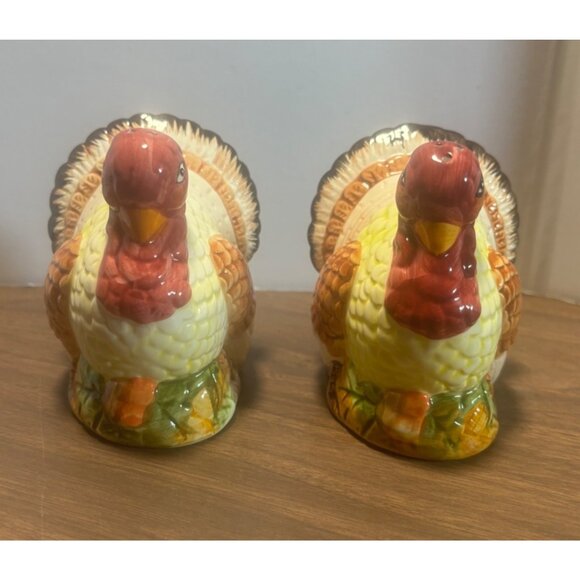 WCL Thanksgiving Turkey Salt & Pepper Shakers Ceramic Seasonal Table Decor - Picture 3 of 9
